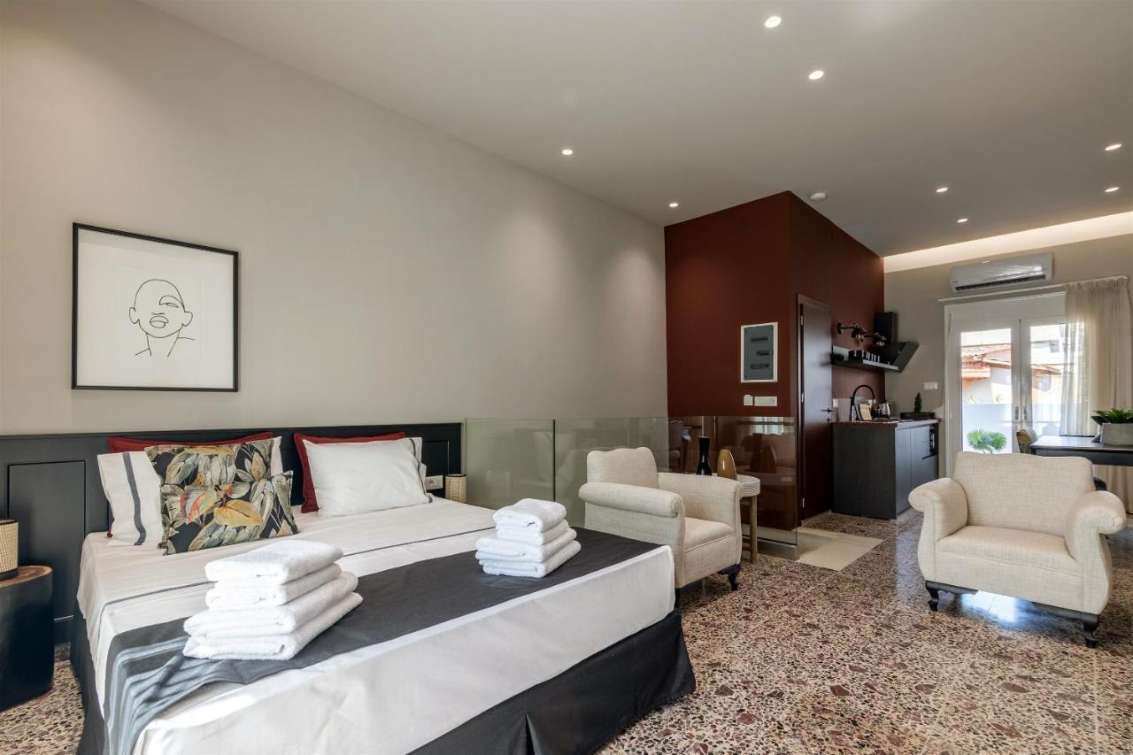 Andrews Luxury Suites Near The Airport كاندية المظهر الخارجي الصورة