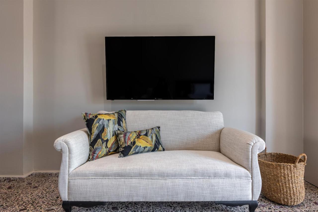 Andrews Luxury Suites Near The Airport كاندية المظهر الخارجي الصورة