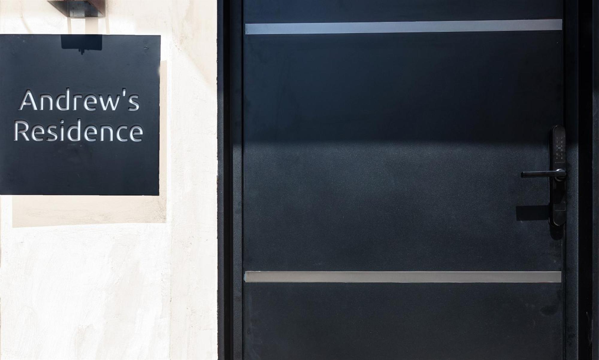 Andrews Luxury Suites Near The Airport كاندية المظهر الخارجي الصورة