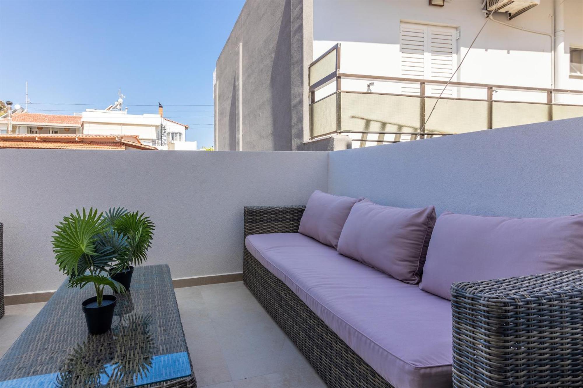 Andrews Luxury Suites Near The Airport كاندية المظهر الخارجي الصورة