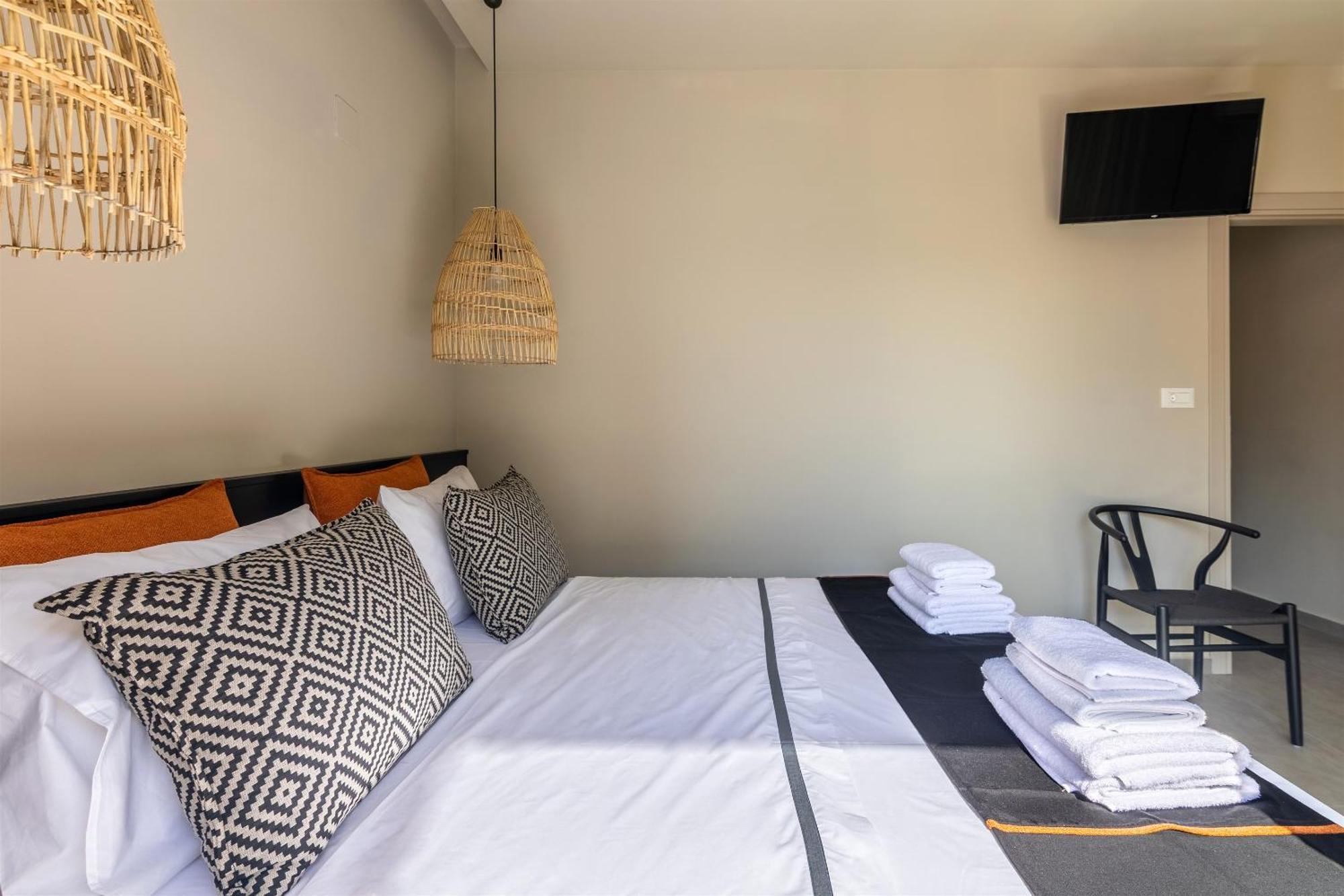 Andrews Luxury Suites Near The Airport كاندية المظهر الخارجي الصورة